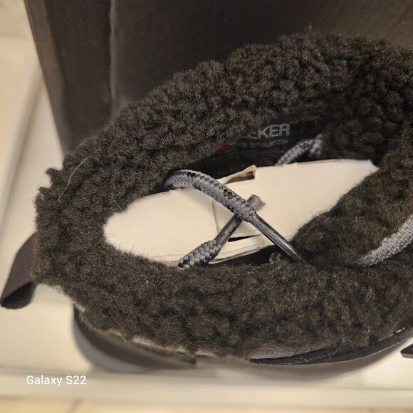 The North Face Women’s Chilkat V 400 Waterproof Boots. NIB. Size 5 - Picture 3 of 13